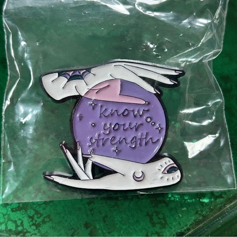Crystal ball pin 🔮